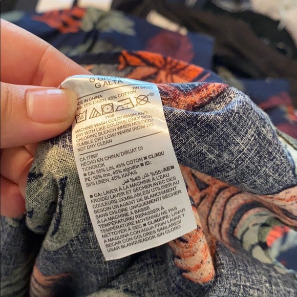 Button down - Picture 4 of 4